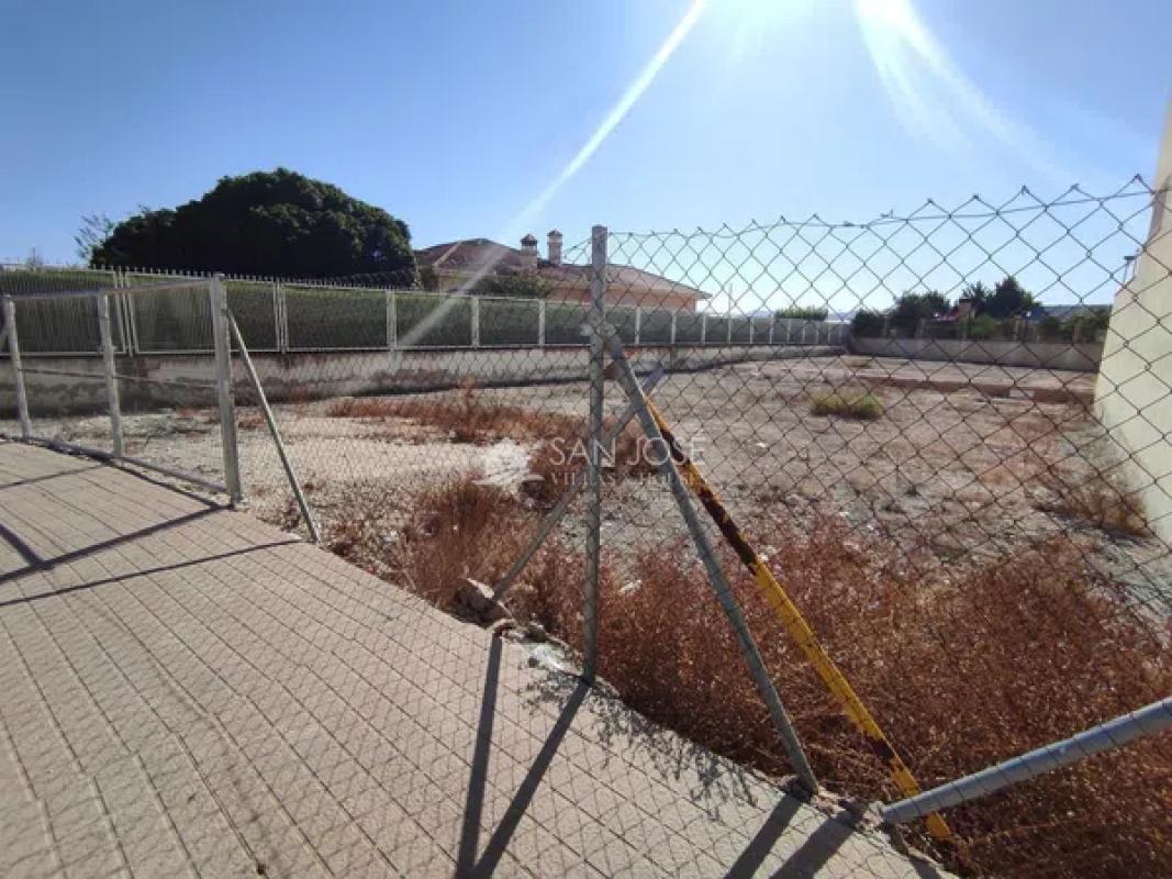 Terreno en venta en Monforte del Cid, Alicante photo 1