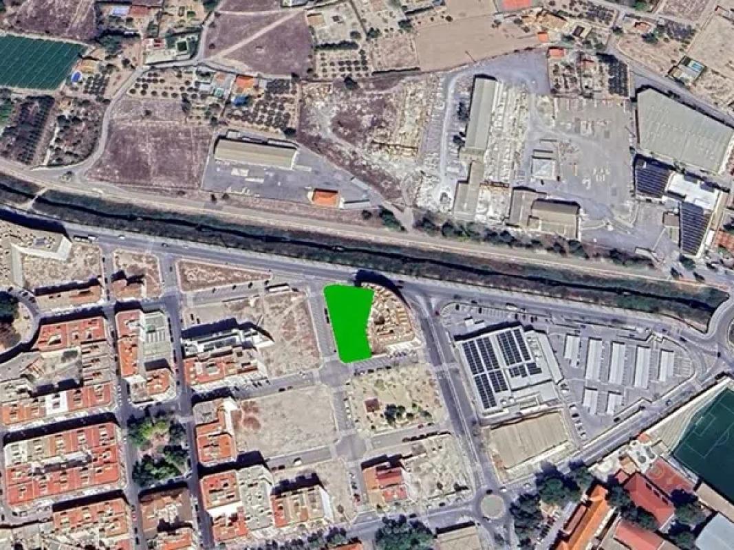 Terreno en venta en Novelda, Alicante photo 1