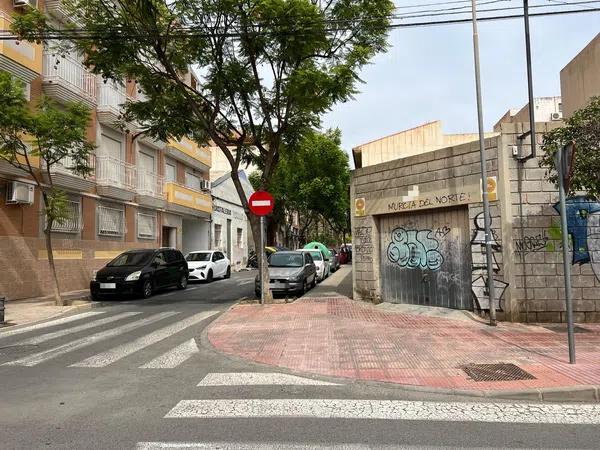 Terreno en calle Echegaray, 38 thumbnail 1