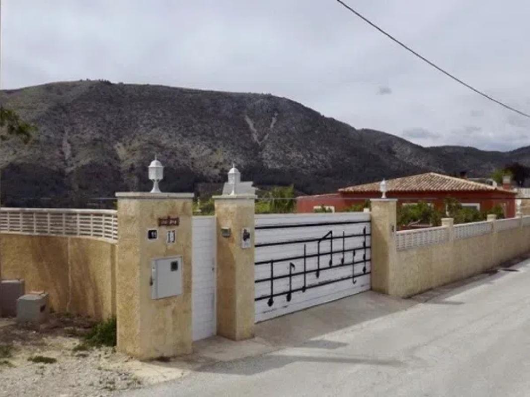 Land for sale in Callosa d'En Sarria, Alicante photo 5