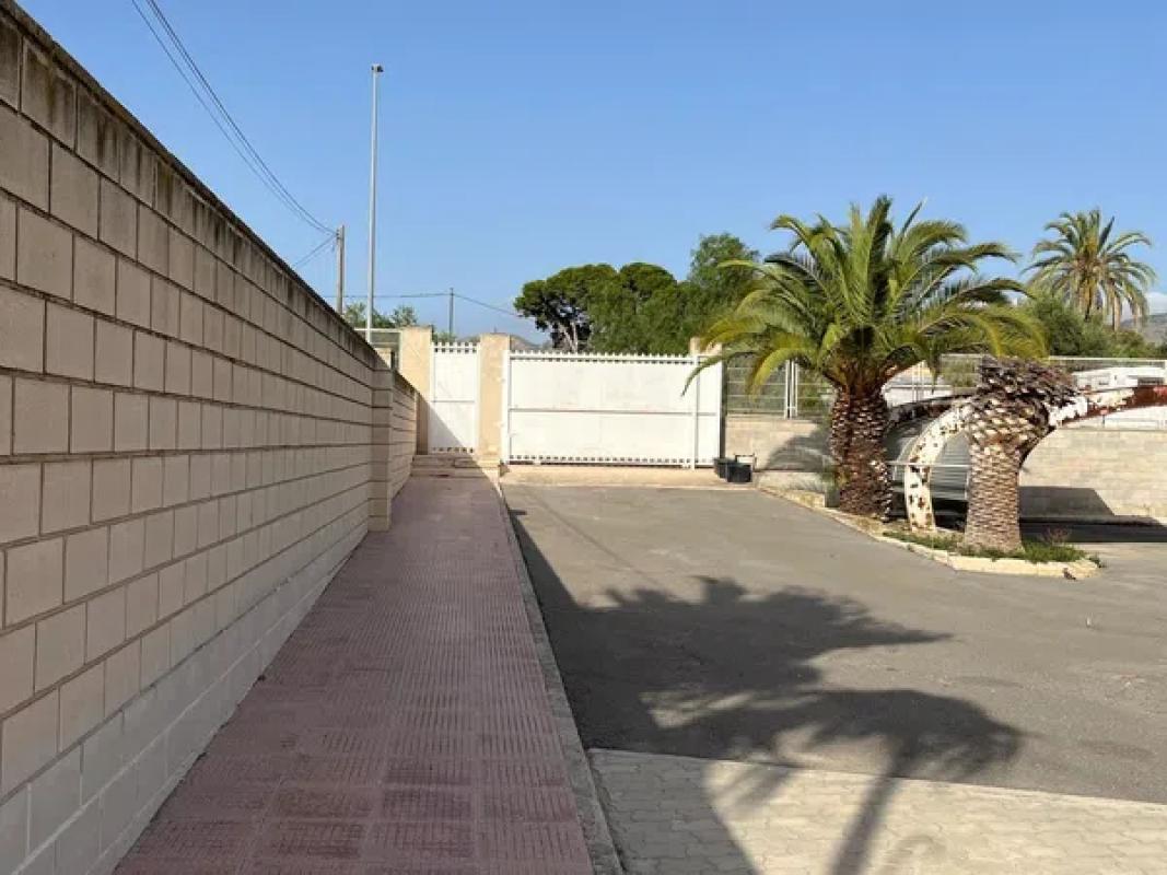 Terreno en venta en Petrer, Alicante photo 3