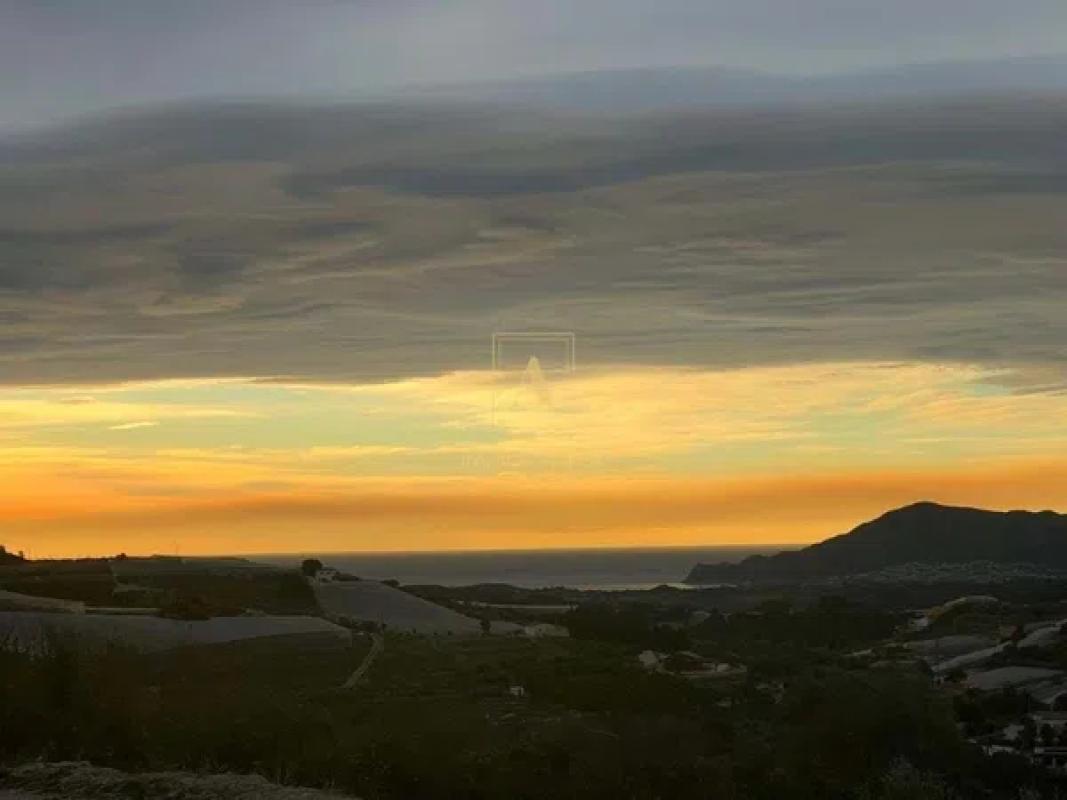 Terreno en venta en Callosa d''En Sarria, Alicante photo 4