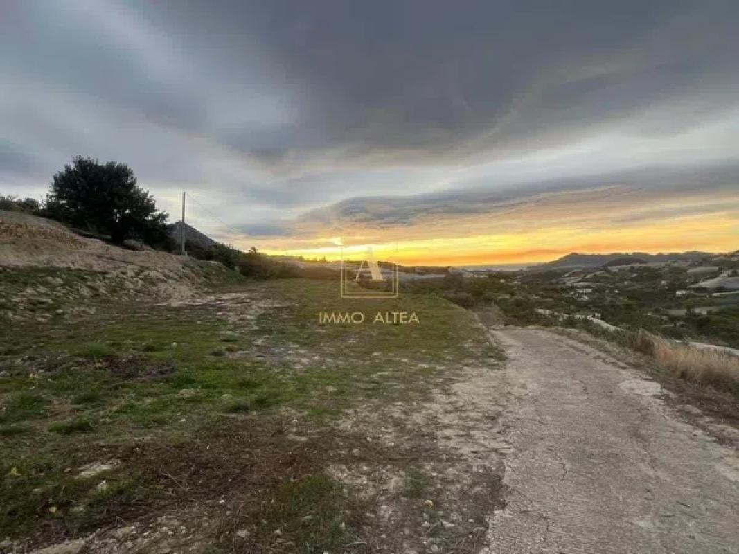 Terreno en venta en Callosa d''En Sarria, Alicante photo 5