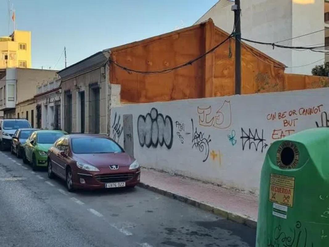 Land for sale in Torrevieja, Alicante photo 2