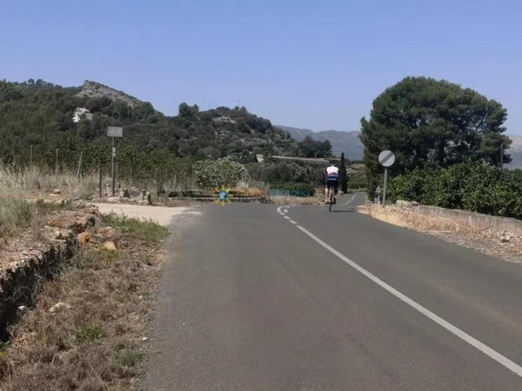 Terreno en venta en Pedreguer, Alicante photo 3