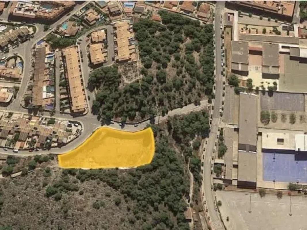 Terreno en venta en La Nucia, Alicante photo 1