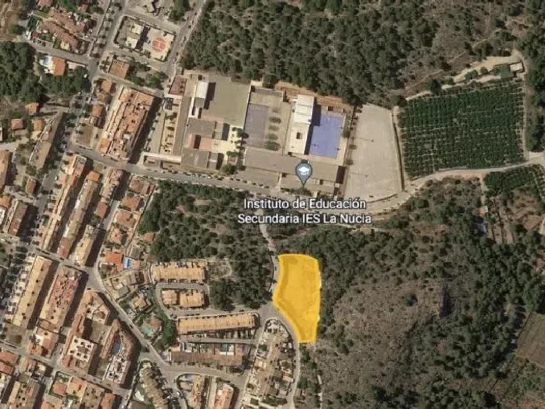 Terreno en venta en La Nucia, Alicante photo 2
