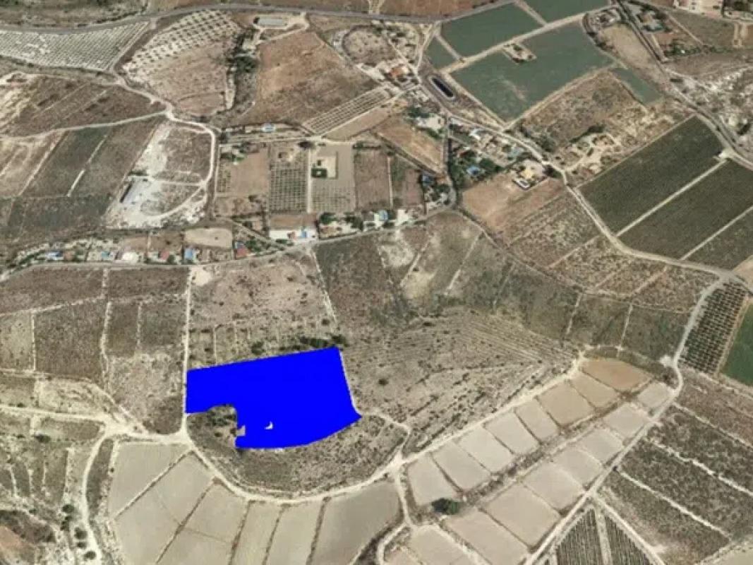 Terreno en venta en Novelda, Alicante photo 1