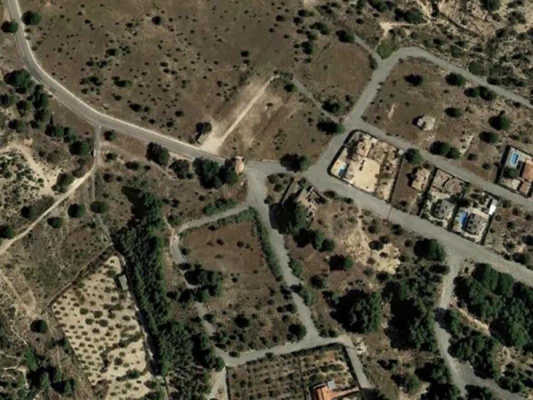 Terreno en venta en Villena, Alicante photo 3
