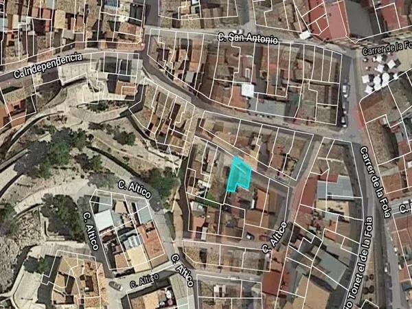 Terreno en calle de les Cantereries photo 1