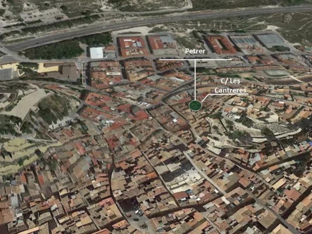 Terreno en venta en Petrer, Alicante photo 4
