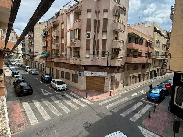 Terreno en calle de Rigoberto Ferrer photo 1