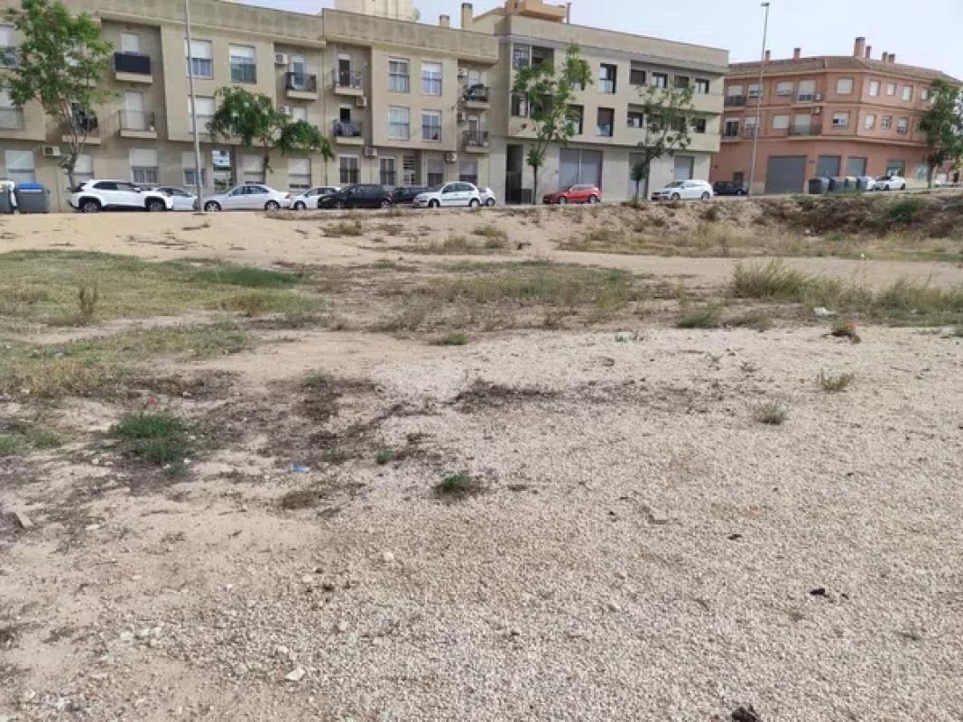 Terreno en venta en Novelda, Alicante photo 1