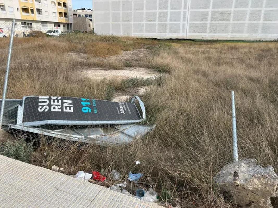 Działka na sprzedaż w Almoradí, Alicante photo 4