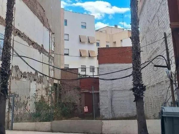 Terreno en Barrio Ensanche-Diputación photo 1