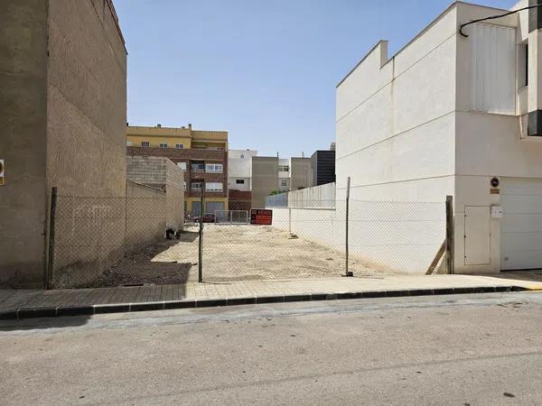 Terreno en calle Juan de la Cierva, 7 photo 2