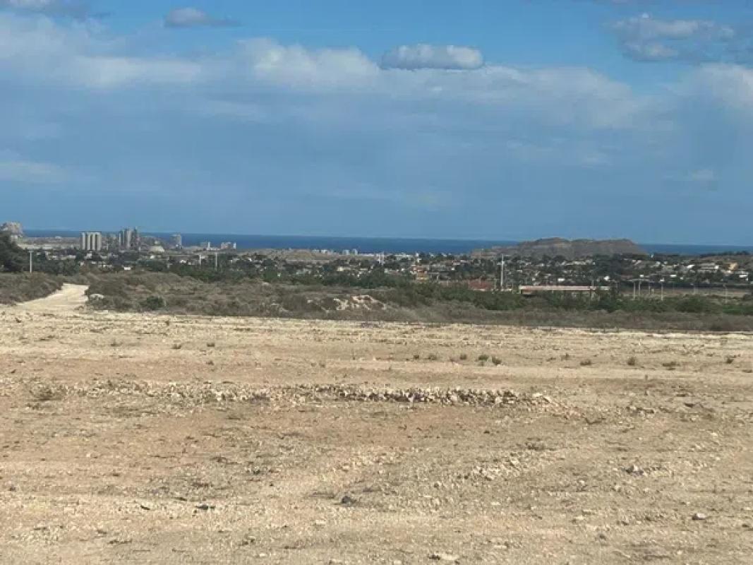 Terreno en venta en Agost, Alicante photo 4