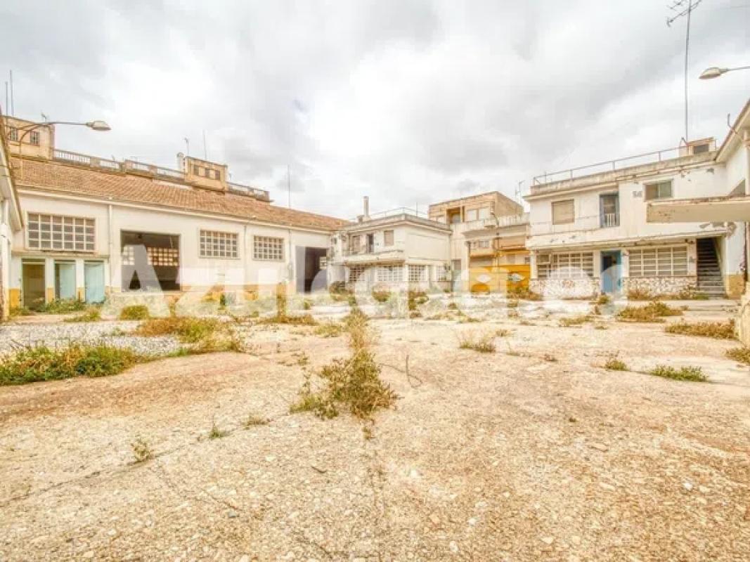 Terreno en venta en Novelda, Alicante photo 4