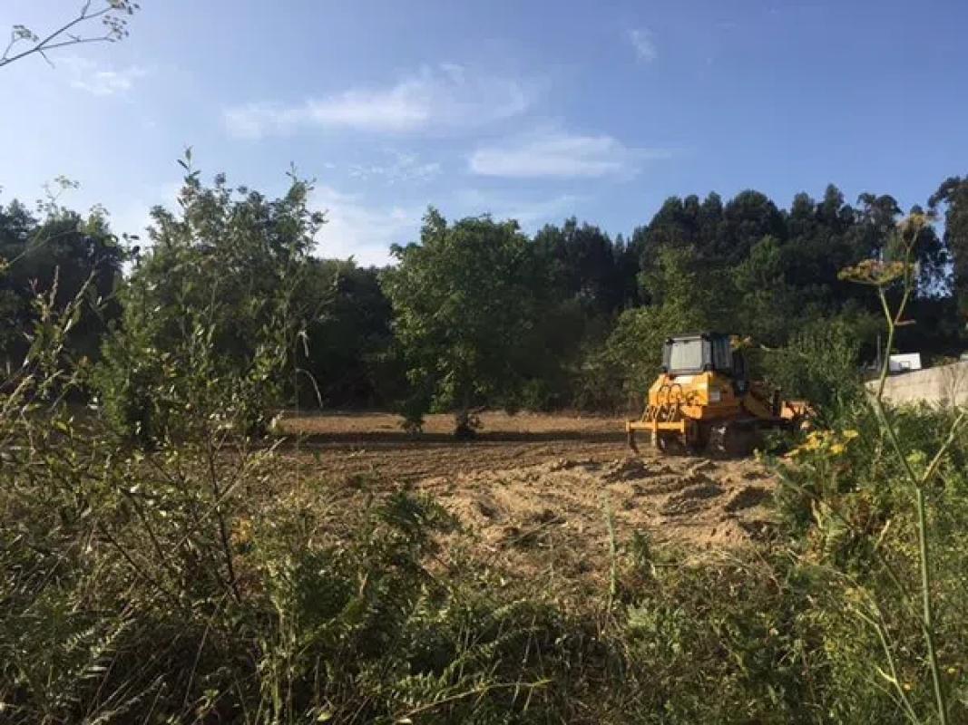 Terreno en venta en Fene, A Coruña photo 3