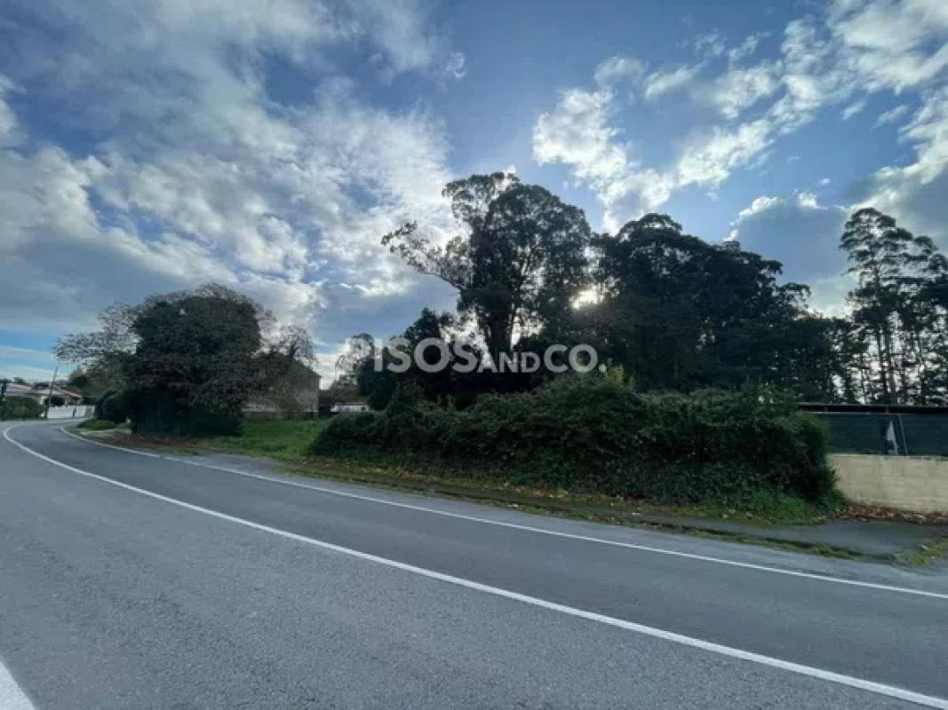 Terreno en venta en Oleiros, A Coruña photo 1