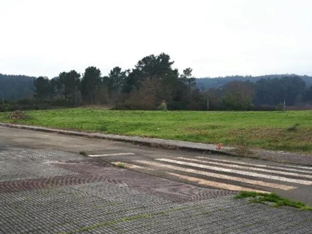 Terreno en venta en Brion, A Coruña photo 5