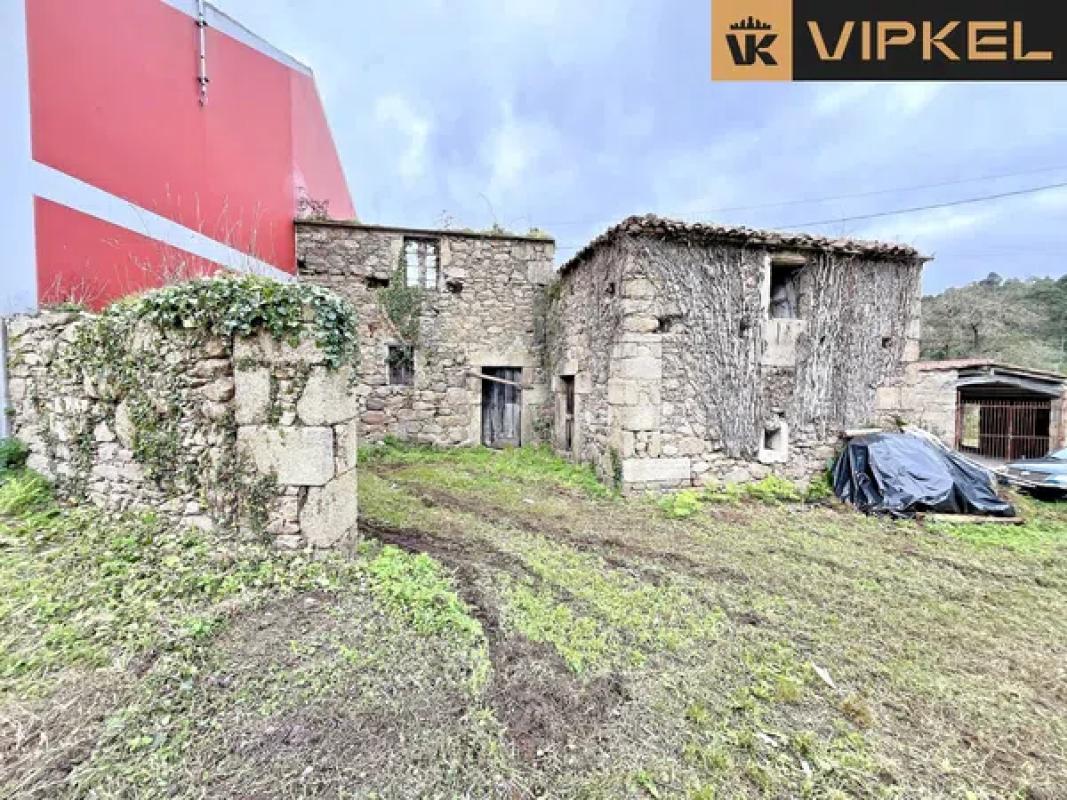 Działka na sprzedaż w Arteixo, A Coruña photo 1