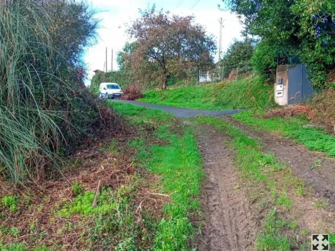 Terreno en venta en Carral, A Coruña photo 5