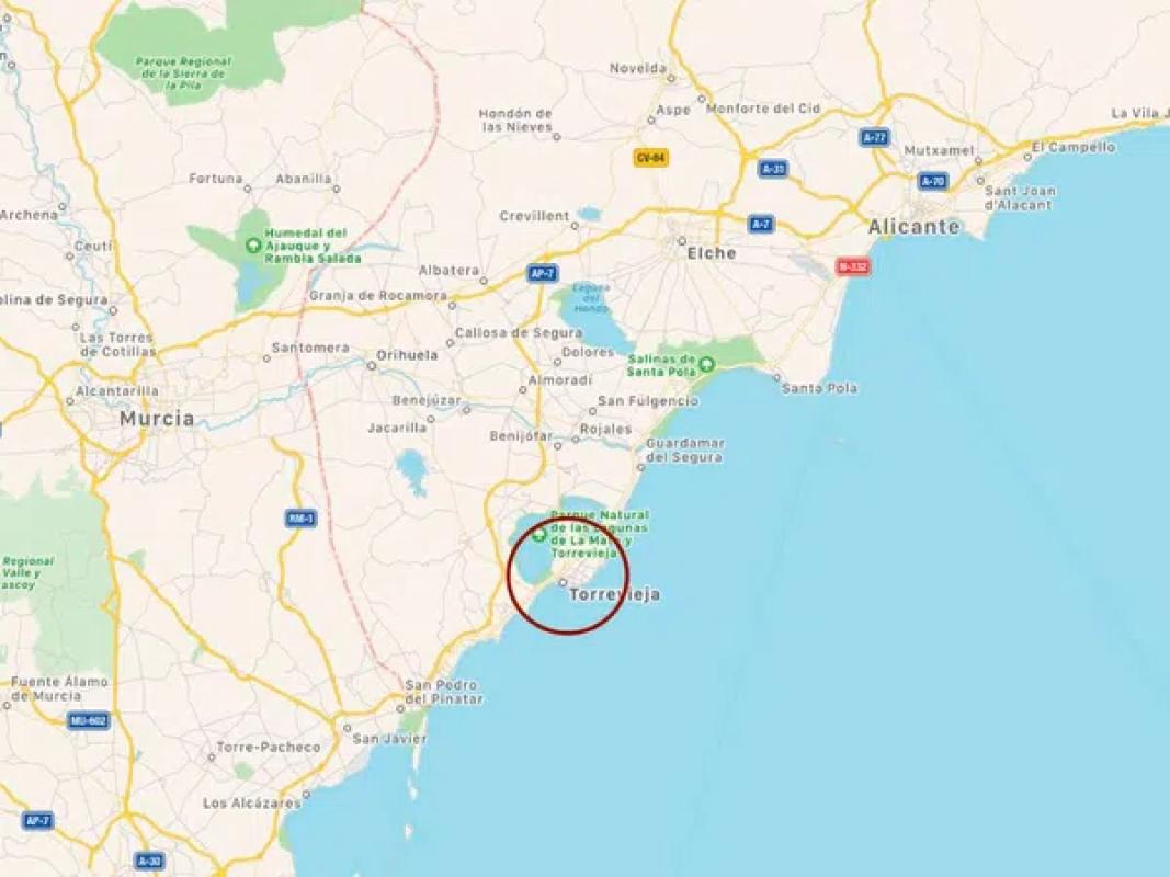Działka na sprzedaż w Torrevieja, Alicante photo 2