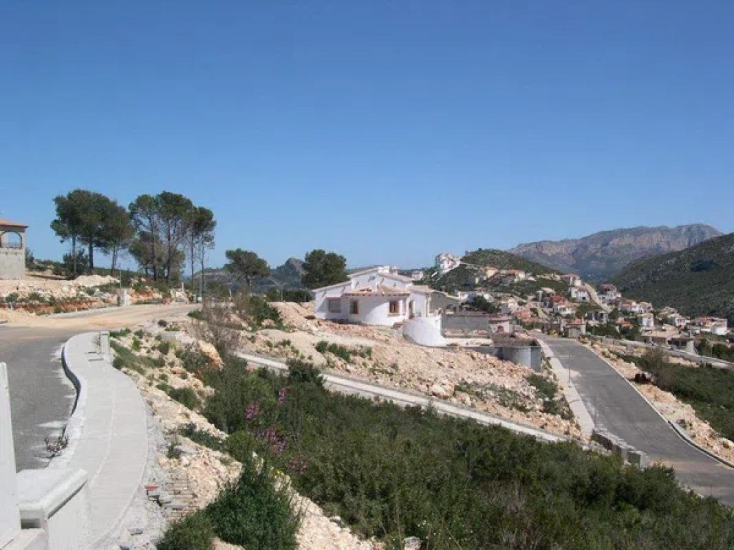 Terreno en venta en Pedreguer, Alicante photo 2