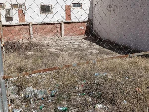 Terreno en calle San Quintín thumbnail 1