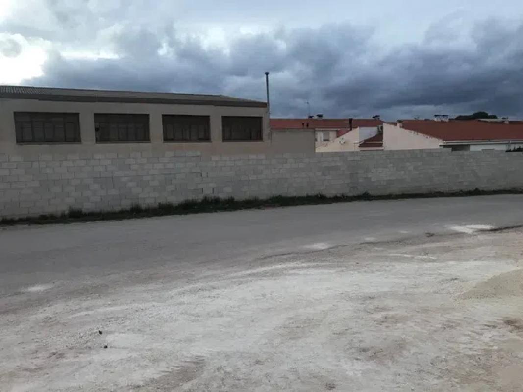 Terreno en venta en Pinoso, Alicante photo 1