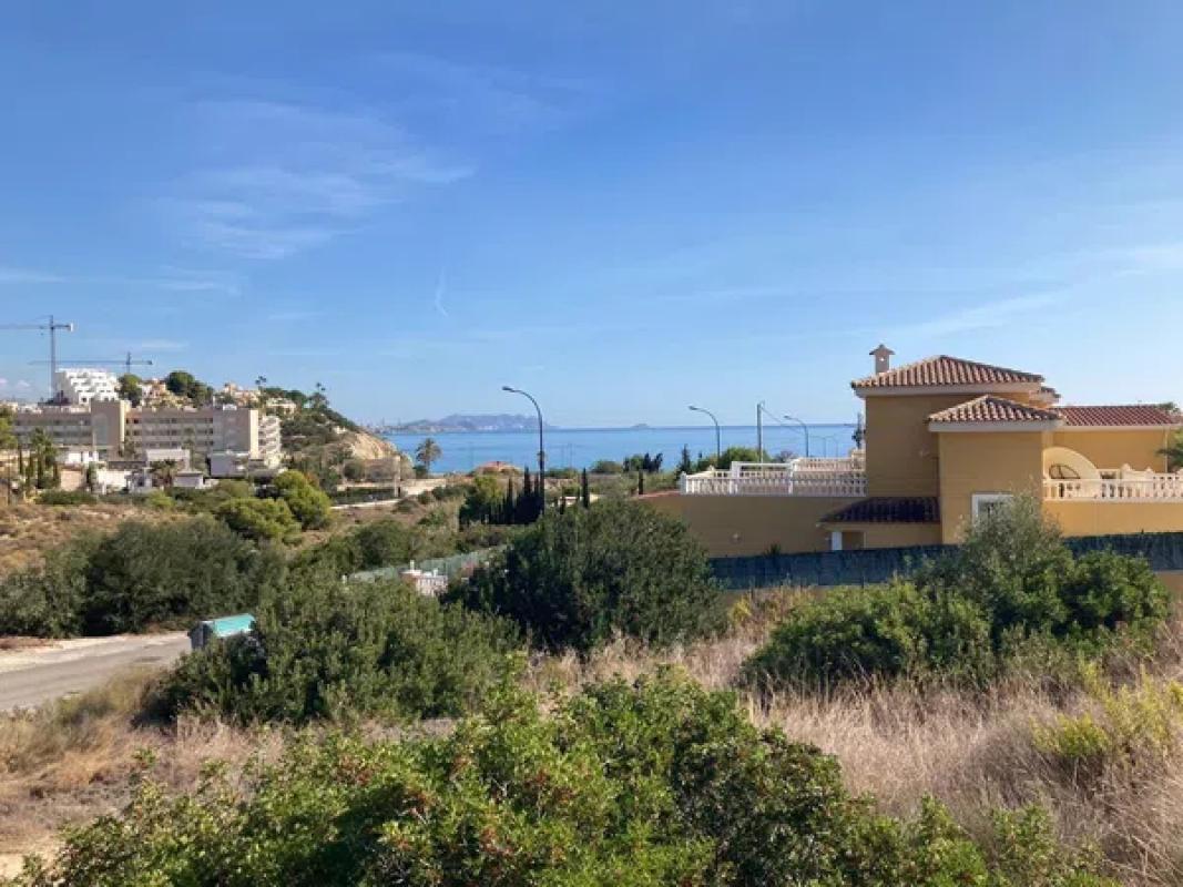 Terreno en venta en El Campello, Alicante photo 2