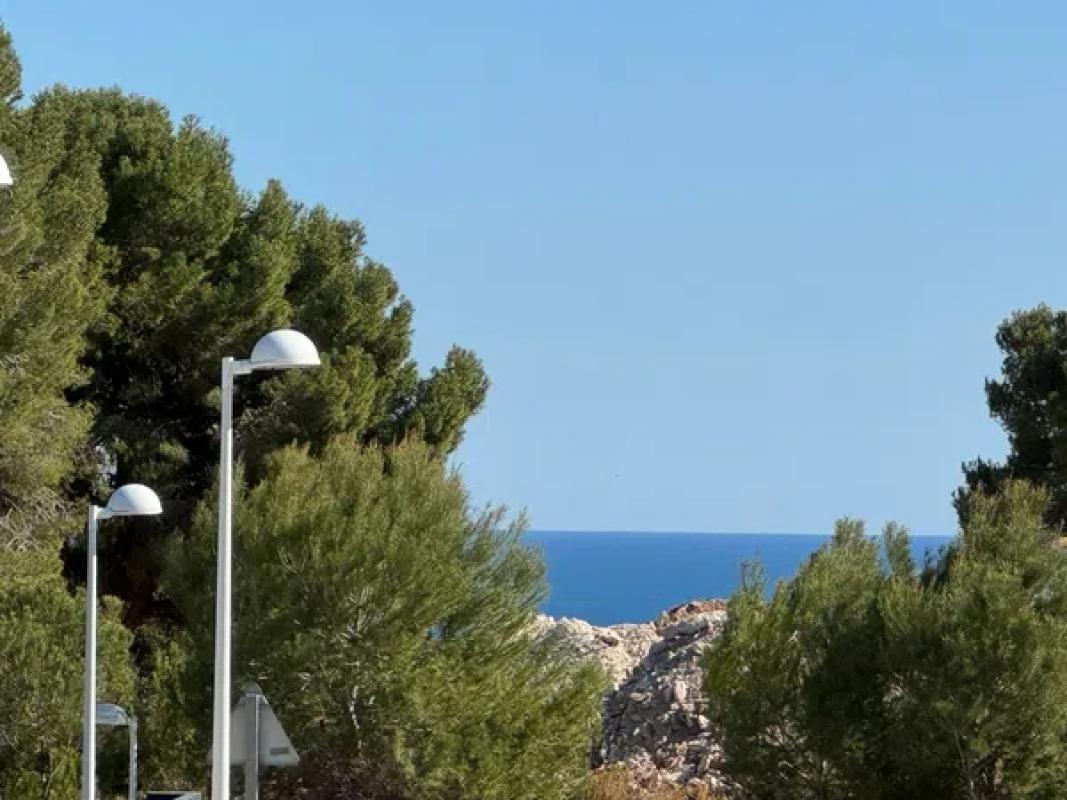 Terreno en venta en Moraira, Alicante photo 1