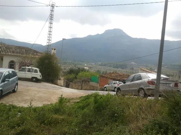 Terreno en calle Centenario del descubrimiento de América, 29 thumbnail 1