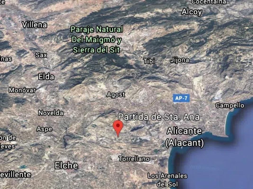 Terreno en venta en Elche / Elx, Alicante photo 2