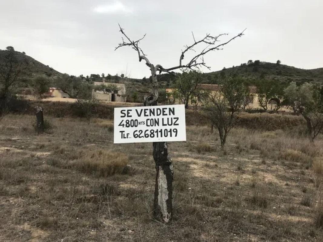 Terreno en venta en Relleu, Alicante photo 2