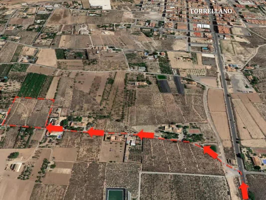 Terreno en venta en Elche / Elx, Alicante photo 2