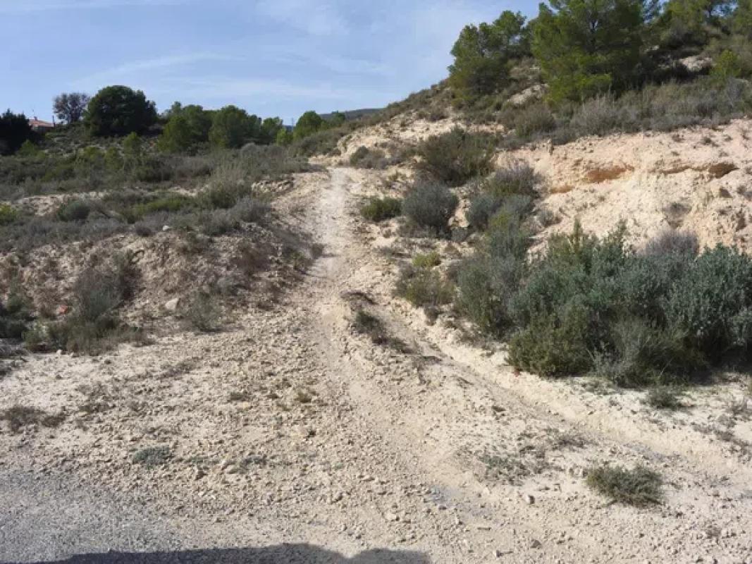 Terreno en venta en Jijona / Xixona, Alicante photo 2