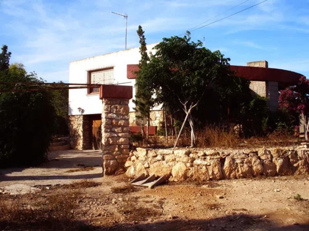 Terreno en venta en Guardamar del Segura, Alicante photo 1