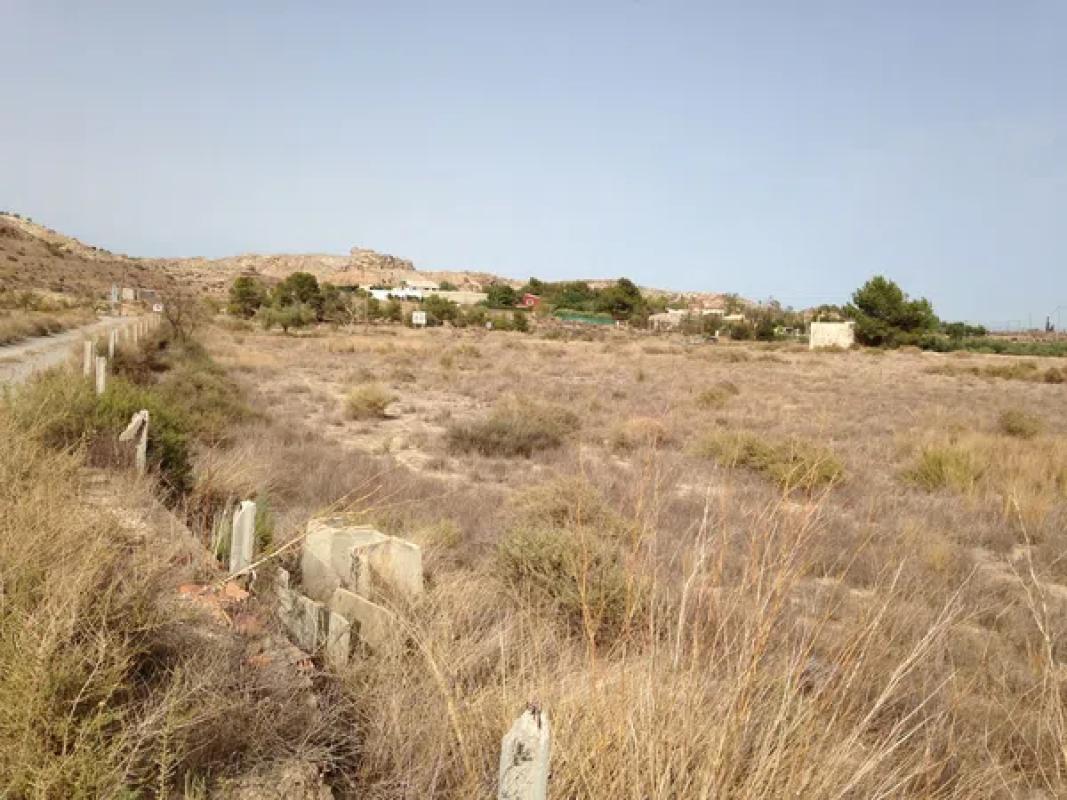 Terreno en venta en Moralet, Alicante photo 1