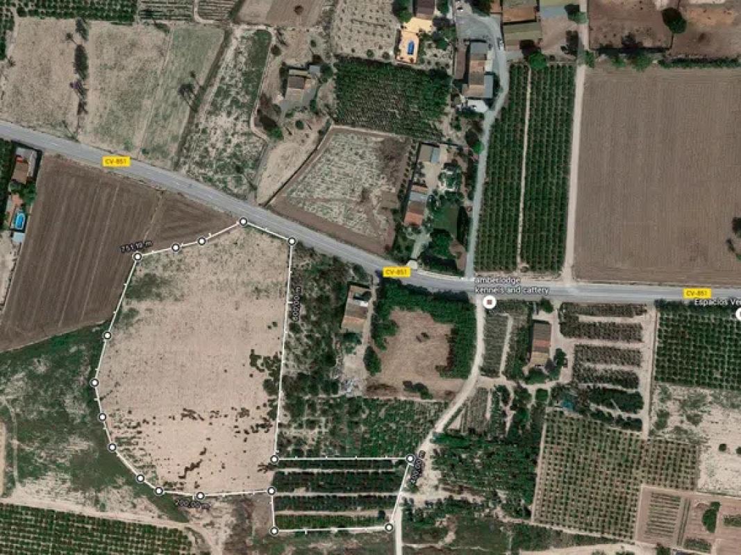 Terreno en venta en Elche / Elx, Alicante photo 1