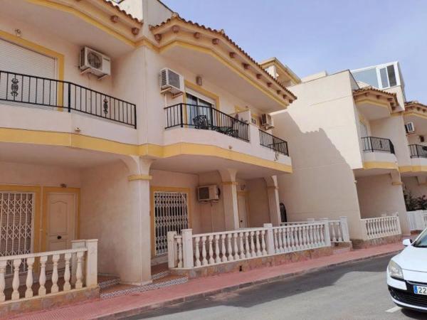 Chalet adosado en avenida Callosa Segura thumbnail 1