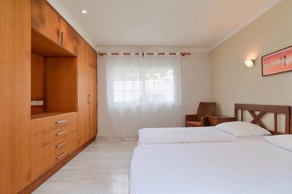 Casa independiente en calle Cigro thumbnail 2