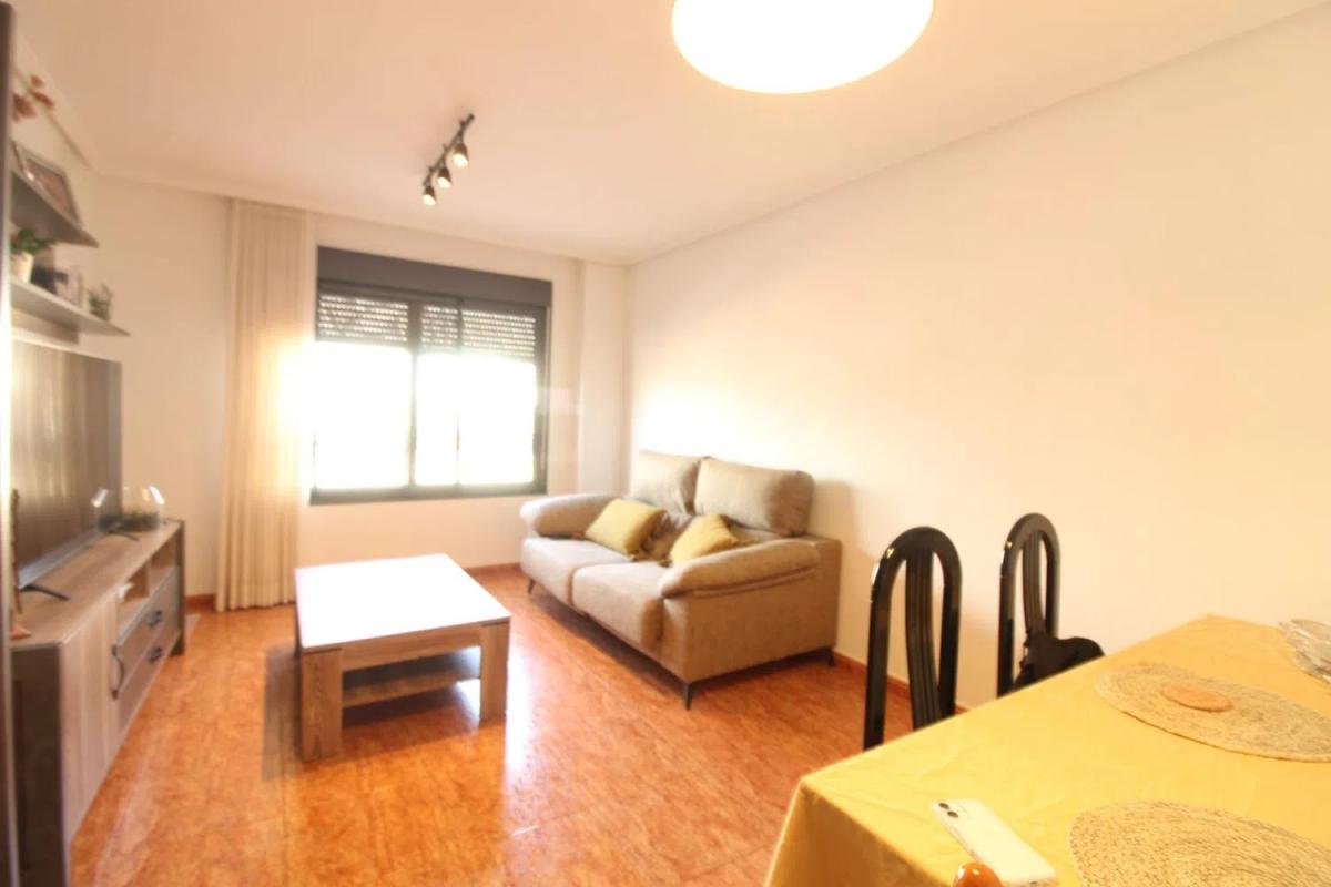 Sale of apartment in Piso en Petrer, Petrer
photo 2