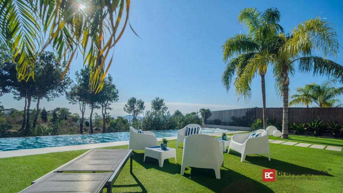 Properties for sale and rent in Spain photo 2