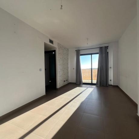 Продажа квартиры в Avenida de la Marina Baixa, Ла Нусия thumbnail 1