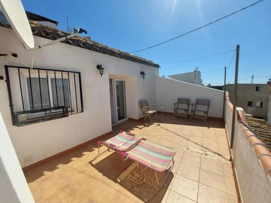 Propiedades en venta y alquiler en España photo 1