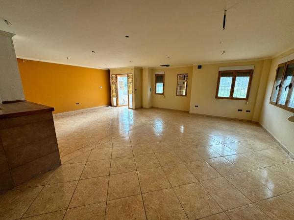 Chalet pareado en avenida de Benidorm, 1 f photo 3