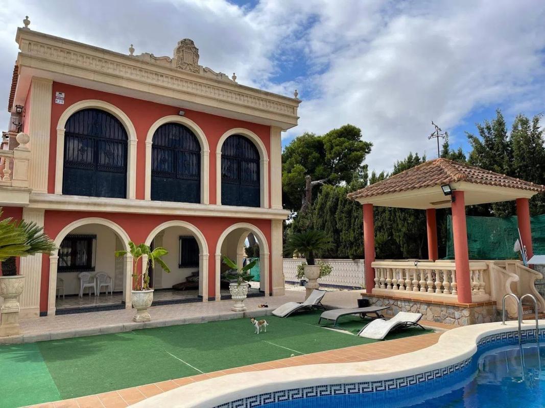 Propiedades en venta y alquiler en España photo 3