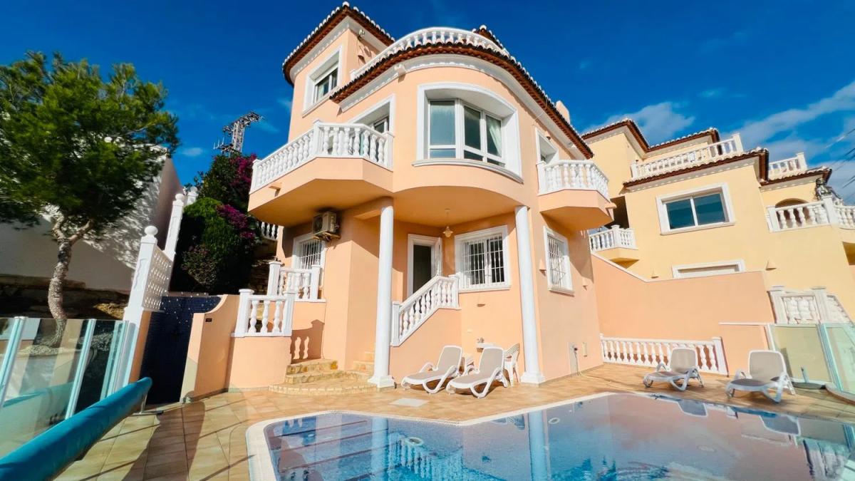 Продажа отдельного шале в  Alcassar, Бенитачель photo 3